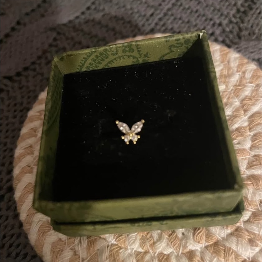 Elegant Gold and Silver Butterfly Ring